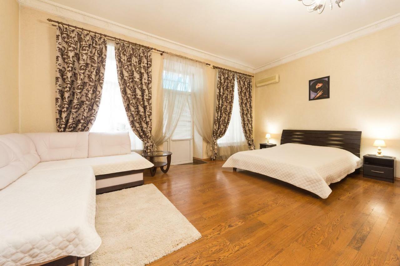 Ferienwohnung Goodrest On Ekaterininskaya Odessa Exterior foto